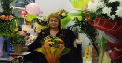 Анна Толстова на работе.