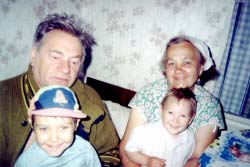 Январь 1995 г., Толстовы с внуками